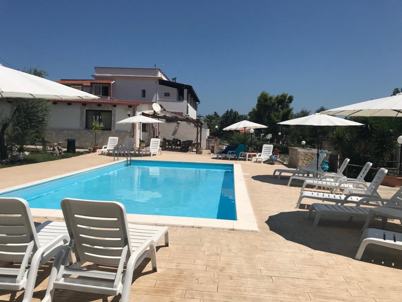 Agriturismo Azzarone Vieste Bagian luar foto
